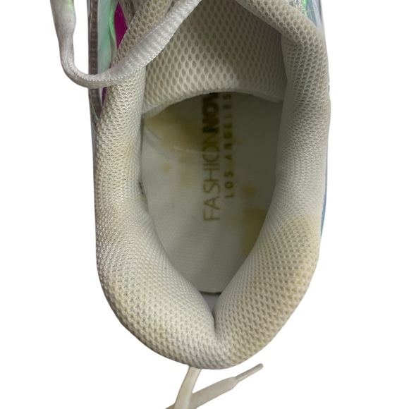 Holographic, Iridescent, White,silver, shock absorbent, Sneakers, size 7,New - Picture 9 of 14